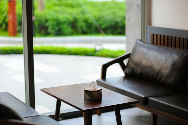 How is the Evolution of AI Transforming UK Industries?