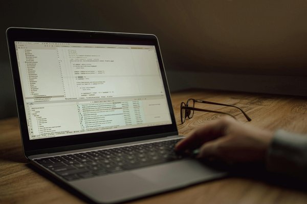 What Traditional British Dishes Are Easy Enough for Beginners to Cook?